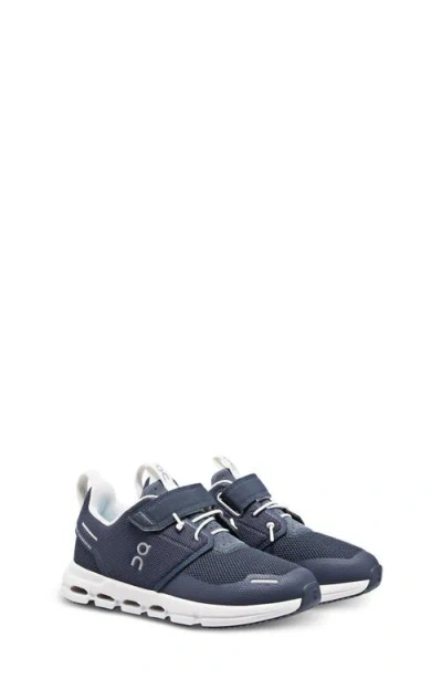 On Kids' Cloud Play Running Sneaker