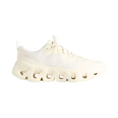Pre-owned On Kith X  Wmns K-tech 1 'tofu' | White | Women's Size 5