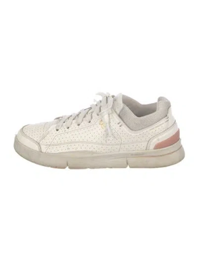 Pre-owned On Leather Sneakers In White