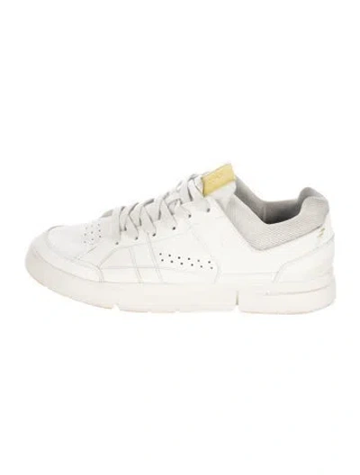 Pre-owned On Leather Sneakers In White
