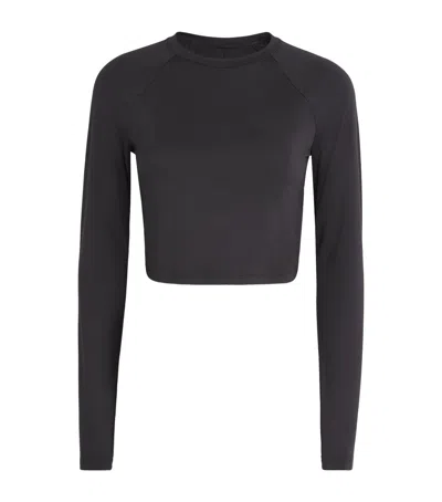 On Lg-sleeve Studio Crop Top In Black