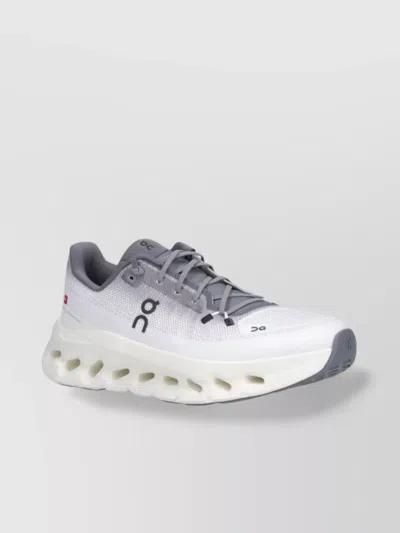 On Low Top Sneakers Perforated Upper In Grey