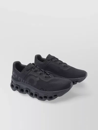 On Low Top Sneakers With Fabric And Mesh Upper
