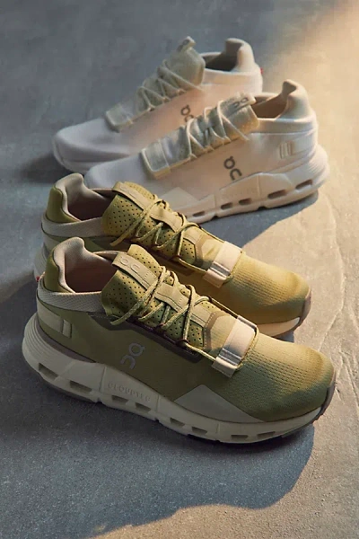 ON MEN'S CLOUDNOVA 2 SNEAKER IN CAPER/DESERT, MEN'S AT URBAN OUTFITTERS