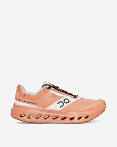 ON MEN S CLOUDSURFER NEXT Z5 SNEAKERS CANYON / WHITE