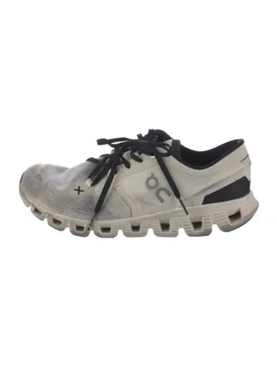 Pre-owned On Mesh Accents Athletic Sneakers In White