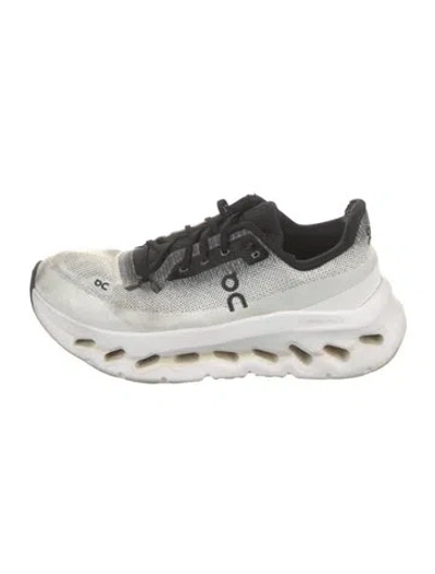 Pre-owned On Mesh Athletic Sneakers In White