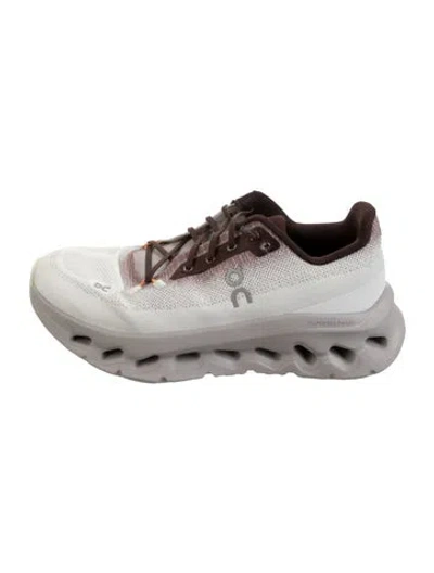 Pre-owned On Mesh Athletic Sneakers In White