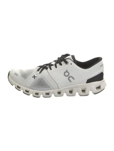 Pre-owned On Mesh Mesh Accents Athletic Sneakers In White