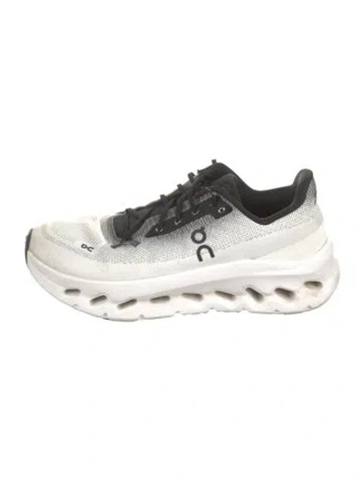 Pre-owned On Mesh Patterned Sneakers In White