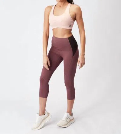 On Movement 3/4 Tight Leggings In Cherry/ox In Brown
