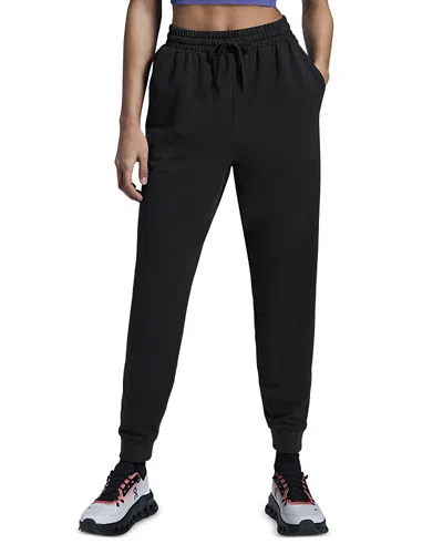 On Movement Joggers In Black