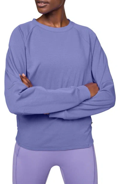 On Movement Lg Sleeve T-shirt In Blueberry