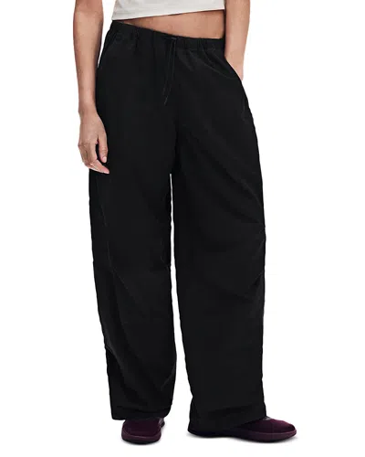 On Parachute Pants In Black