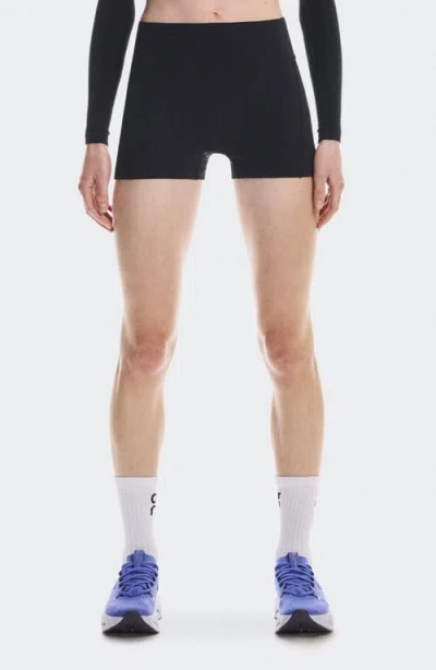 On Performance Bike Shorts With Pockets In Black