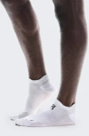 On Performance Run Ankle Socks In White