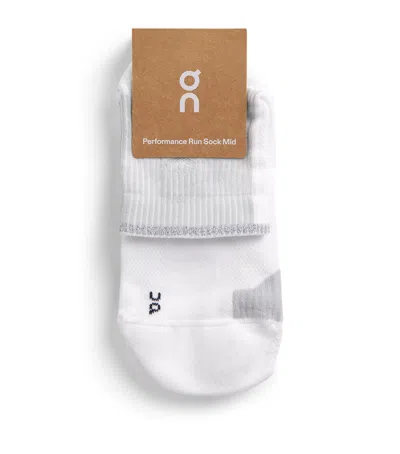 On Performance Run Mid Socks In White