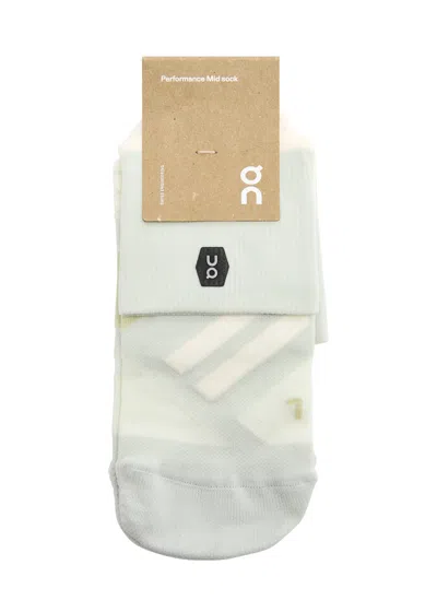 On Performance Striped Stretch-jersey Socks In Cream
