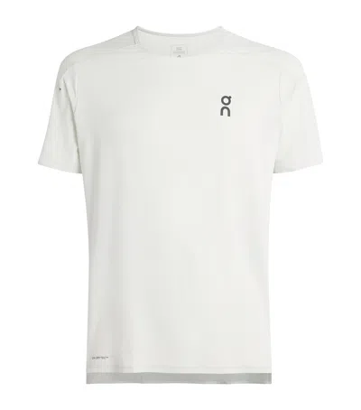 On Court T-shirt In White