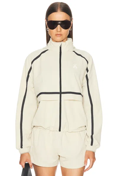 On Performance Volt Jacket In Hare