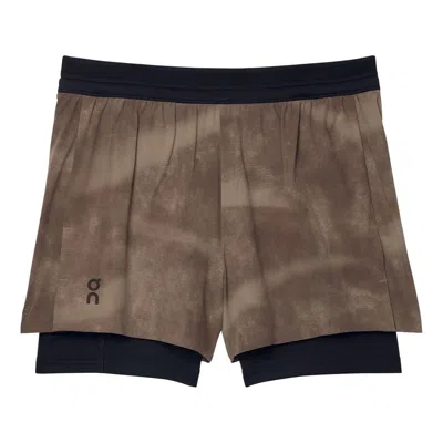 On Running 3 Performance 2/1 Shorts Aop 'cinder Black' In Brown