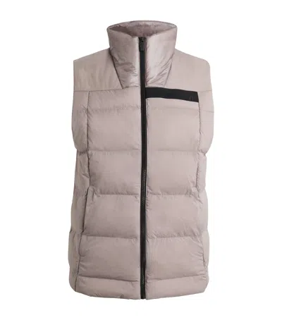 On Running Challenger Padded Gilet In Grey
