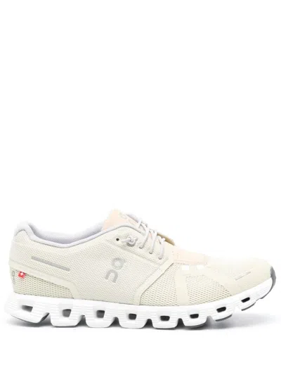 On Running Cloud 5 Sneakers In White
