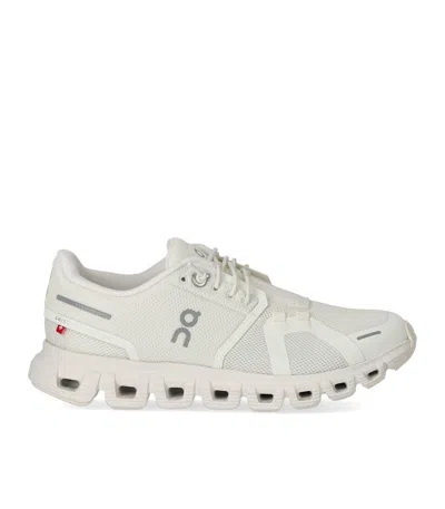 On Running Cloud 6 White Sneaker