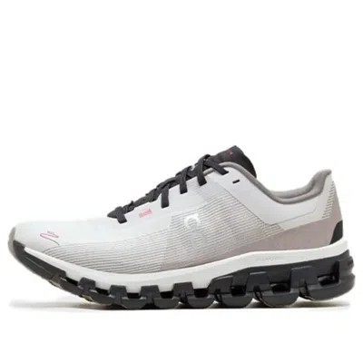 On Running Cloudflow 4 Distance 'white Black'