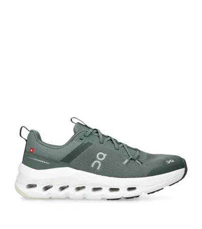 ON RUNNING CLOUDLEAP TRAINERS