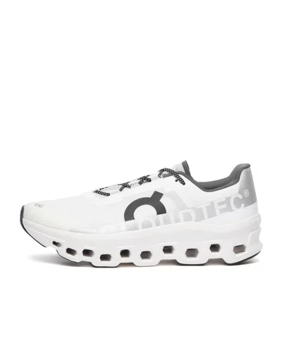 ON RUNNING CLOUDMONSTER 'UNDYED