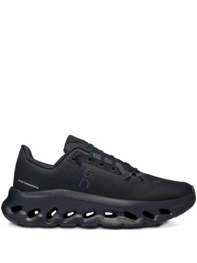 On Running Cloudtilt Sports Shoe In Black