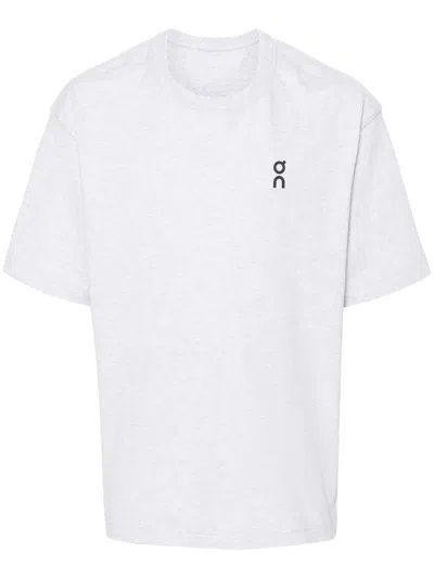 On Running Club T In White