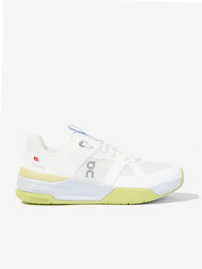On Running Kids The Roger Ch Pro Youth Trainers In White
