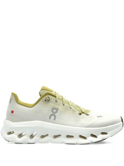 On Running On Cloudtilt Sneakers In Gray