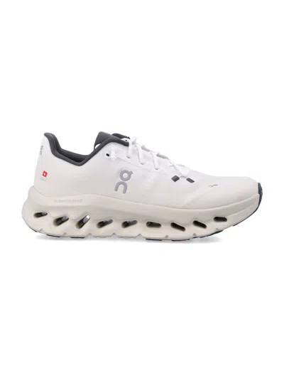 On Innovative Lightweight Sneakers With Cloudtec Phase Technology In White