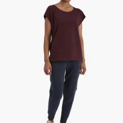 On Running On T-shirt In Mulberry In Red