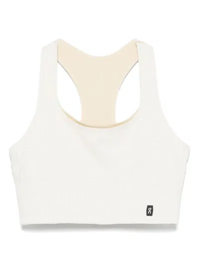 On Running Pace Pocket Bra In Neutrals