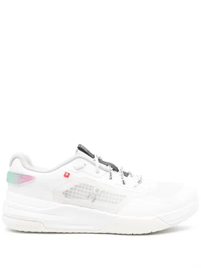 On Running Roger Adv Z5 Trainers In White