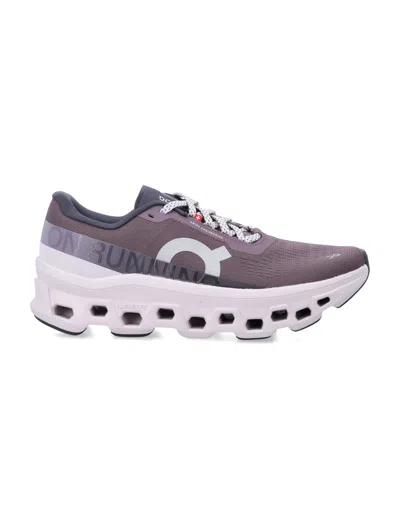 ON ON RUNNING SNEAKERS
