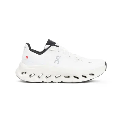 On Running Sneakers In Gray
