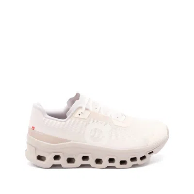 ON ON RUNNING TRAINERS