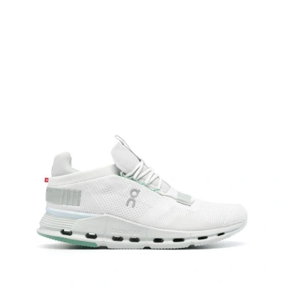 On Running Sneakers In White/green