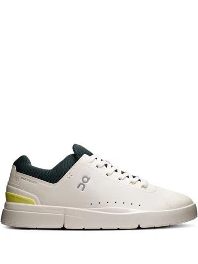 On Running The Roger Advantage "ivory Evergreen" Sneakers In White