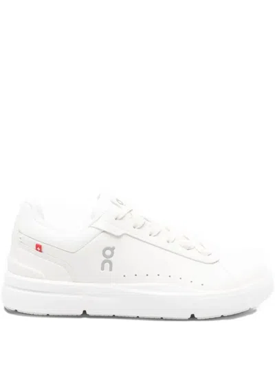 On Running The Roger Advantage Sneakers In White