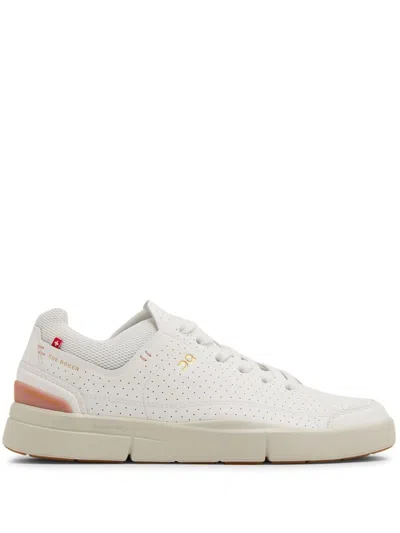 ON RUNNING ON RUNNING THE ROGER CENTRE COURT SHOES