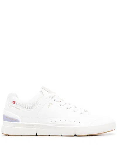 On Running The Roger Centre Court Sneakers In White