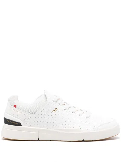 ON RUNNING THE ROGER CENTRE COURT SNEAKERS