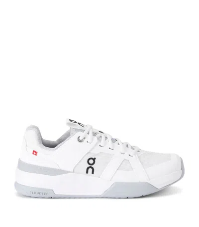 On Running Kids' The Roger Clubhouse Pro Youth Trainers In White