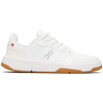 On Running The Roger Clubhouse Running Shoes In White
